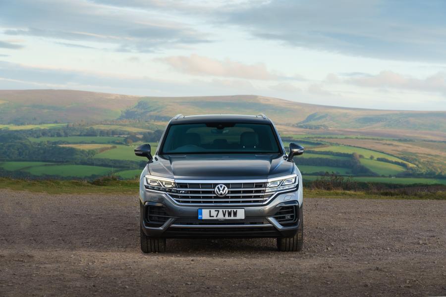  Volkswagen Touareg V6 TDI R-Line 2018 года  (UK) (фото 40 из 40)